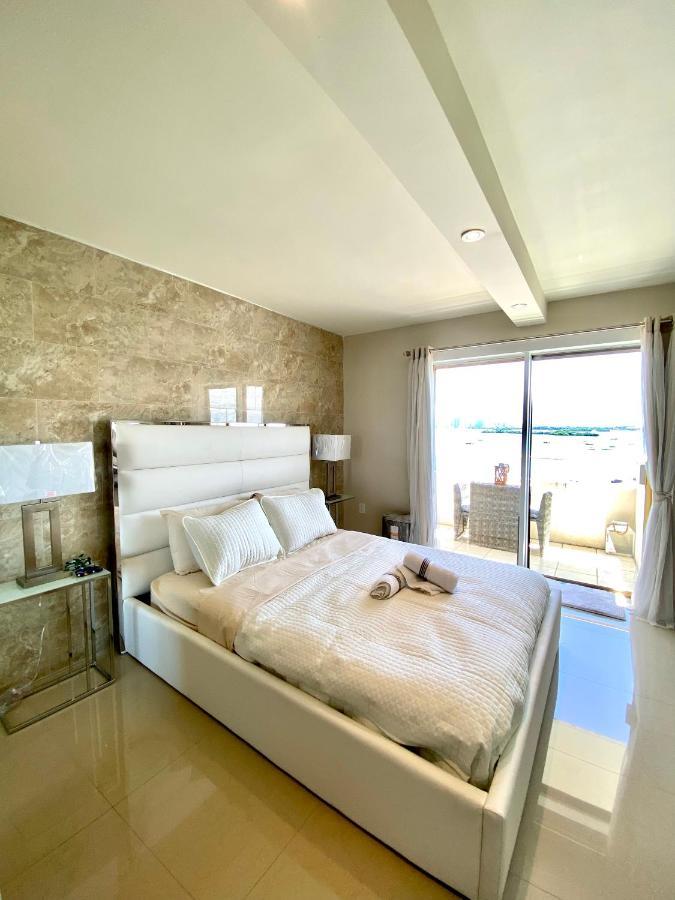 Premium Modern Waterfront Apartment With Miami Skyline View On The Bay 5 Mins Drive To Miami Beach With Free Parking Buitenkant foto