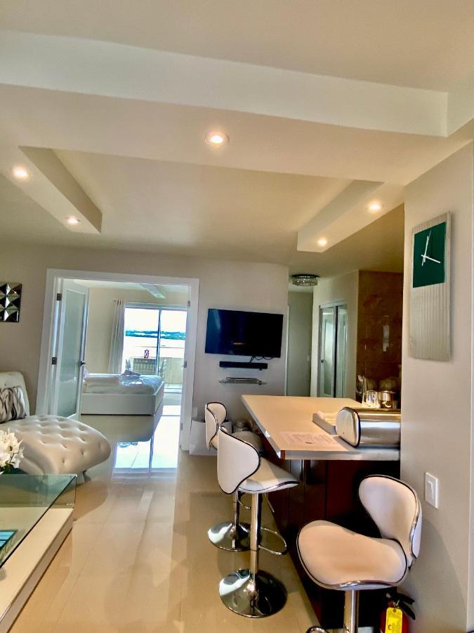 Premium Modern Waterfront Apartment With Miami Skyline View On The Bay 5 Mins Drive To Miami Beach With Free Parking Buitenkant foto